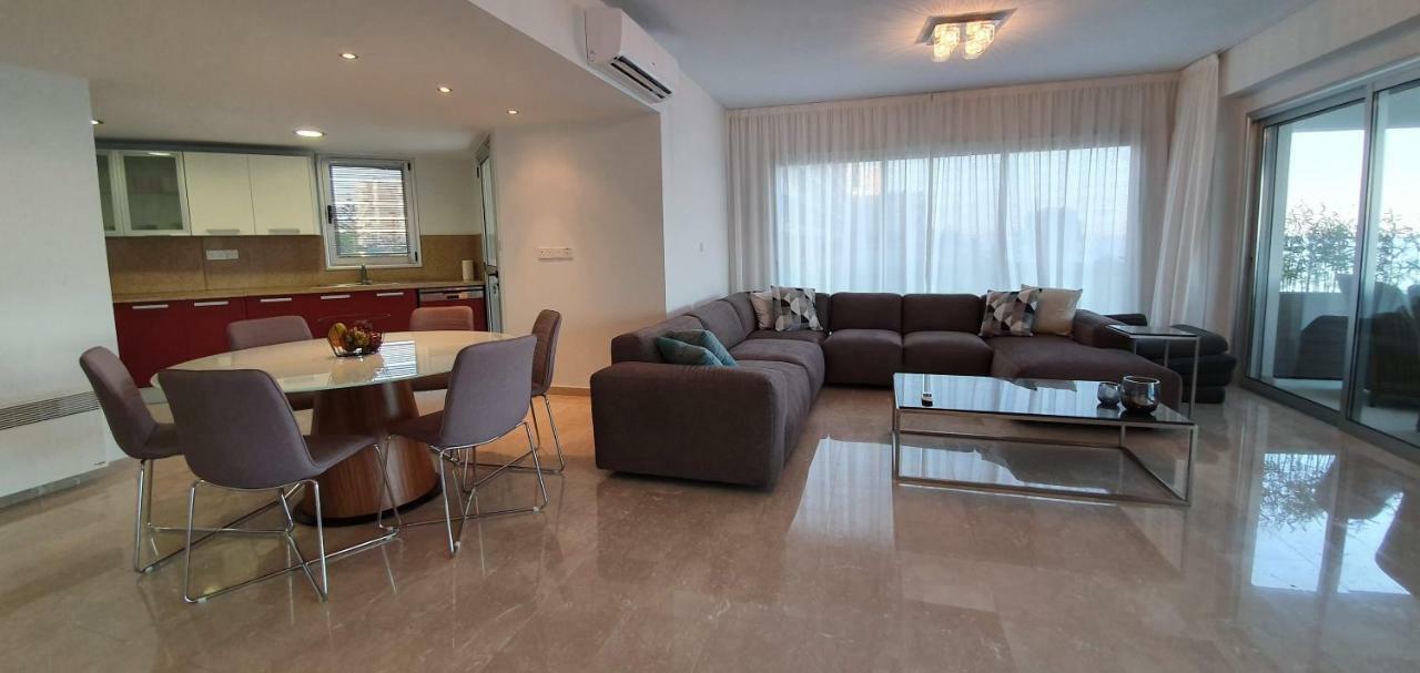 Pegasus Beach Front Limassol Exterior photo