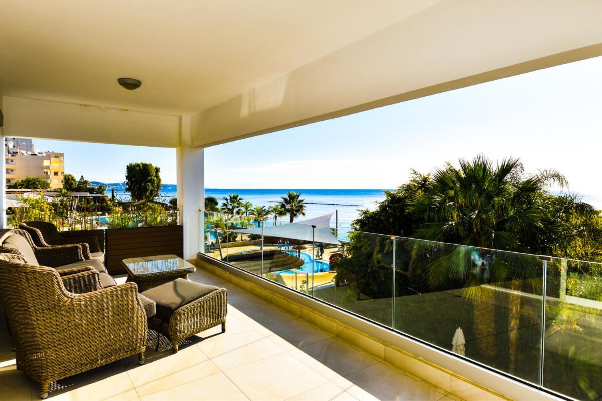 Pegasus Beach Front Limassol Exterior photo